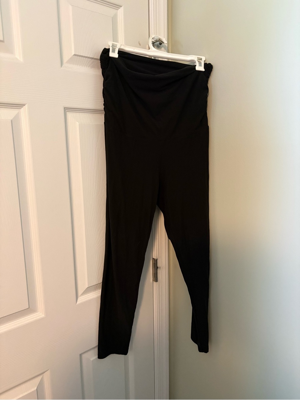 Black maternity leggings